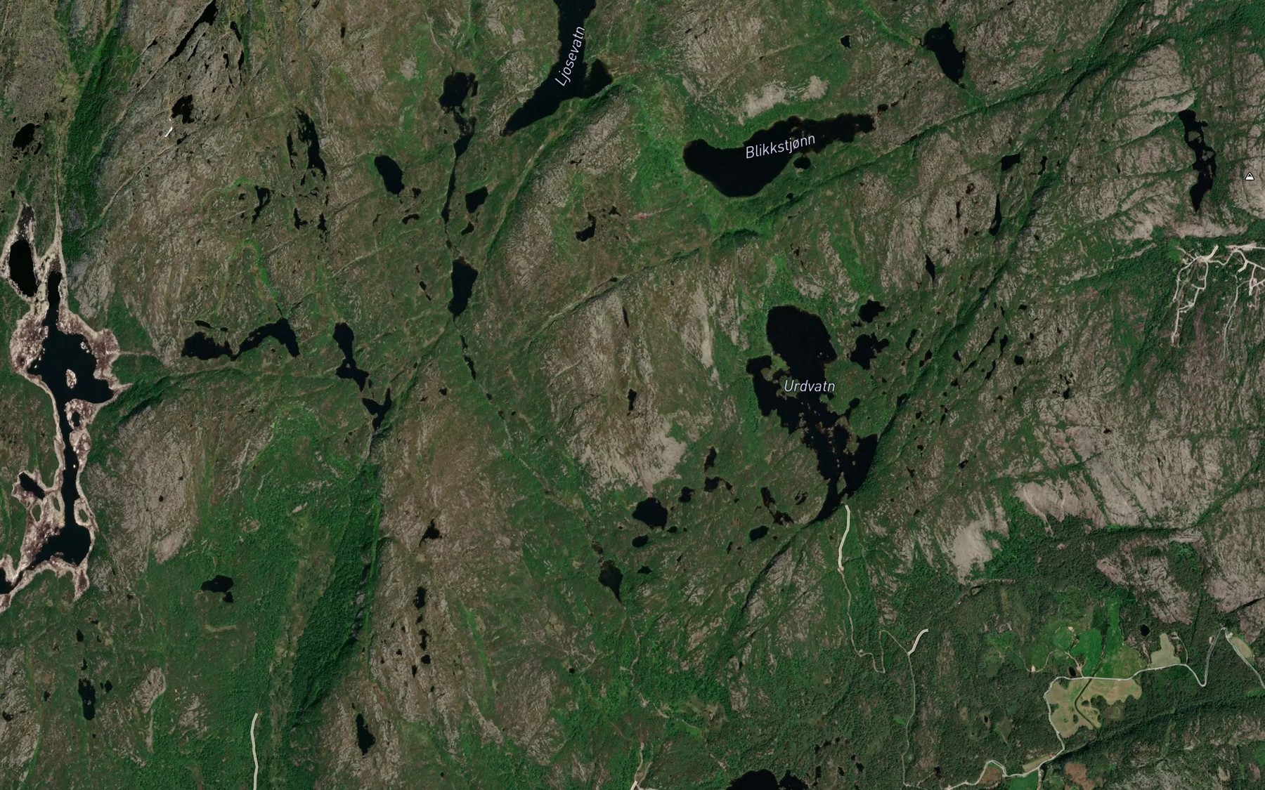 Satellite map of the Molketjonn