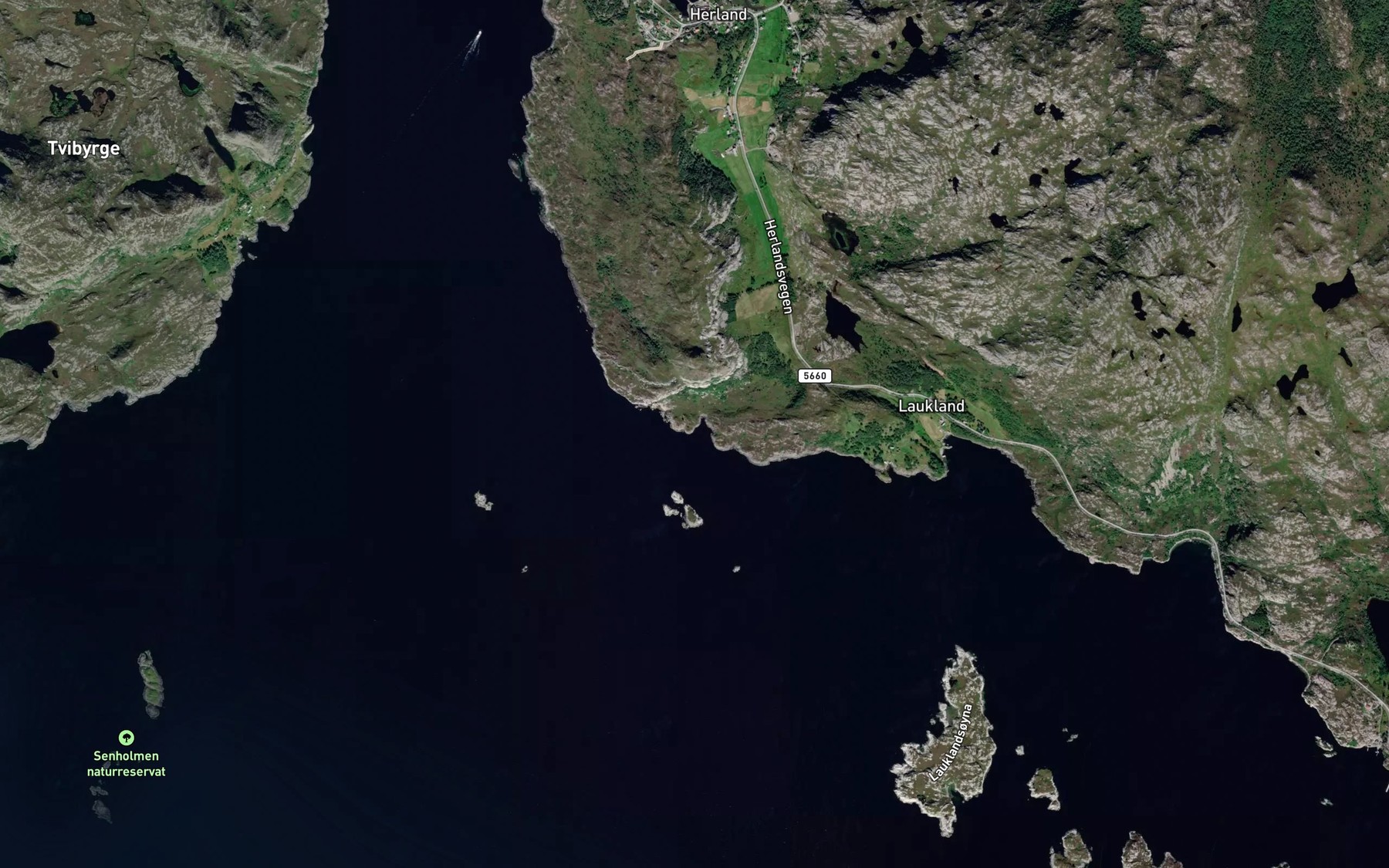 Satellite map of the Skarvika