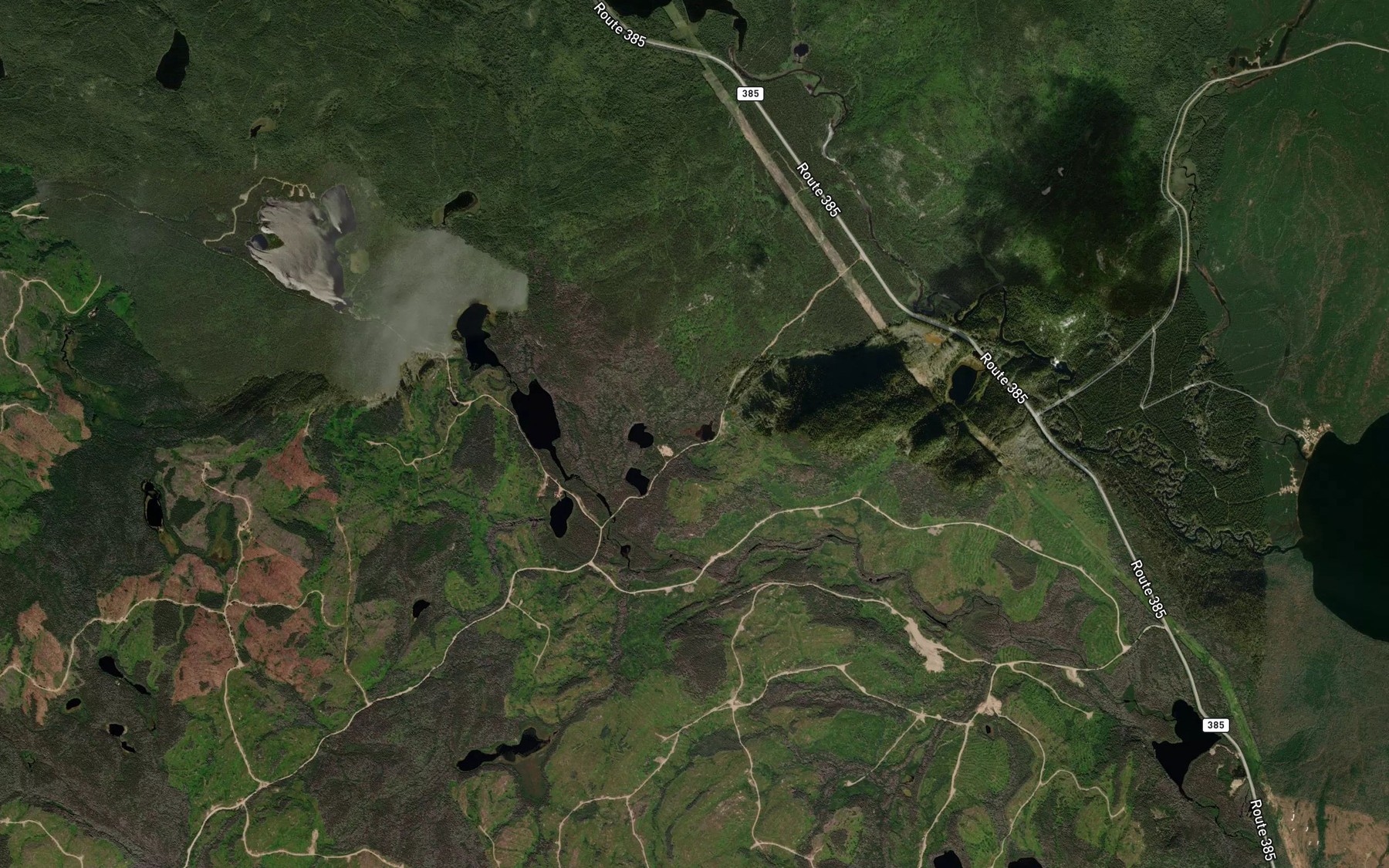 Satellite map of the Lac de la Libellule