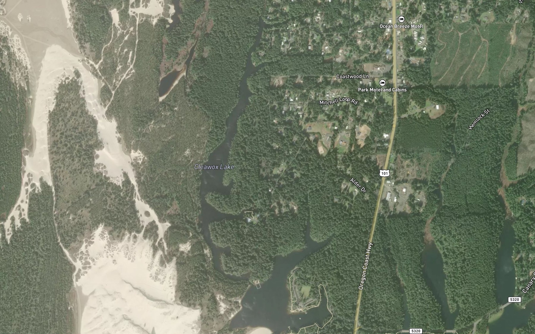 Satellite map of the Cleawox Lake