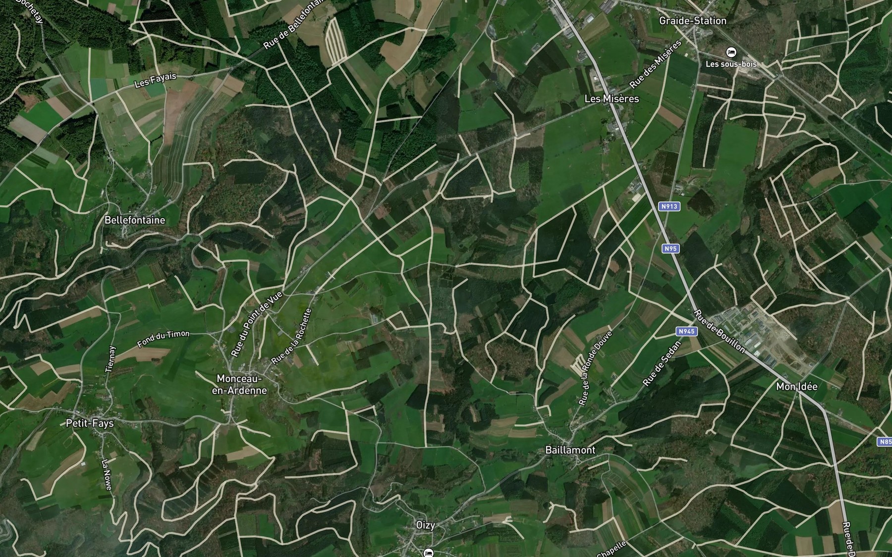 Satellite map of the Etang des Tremlais