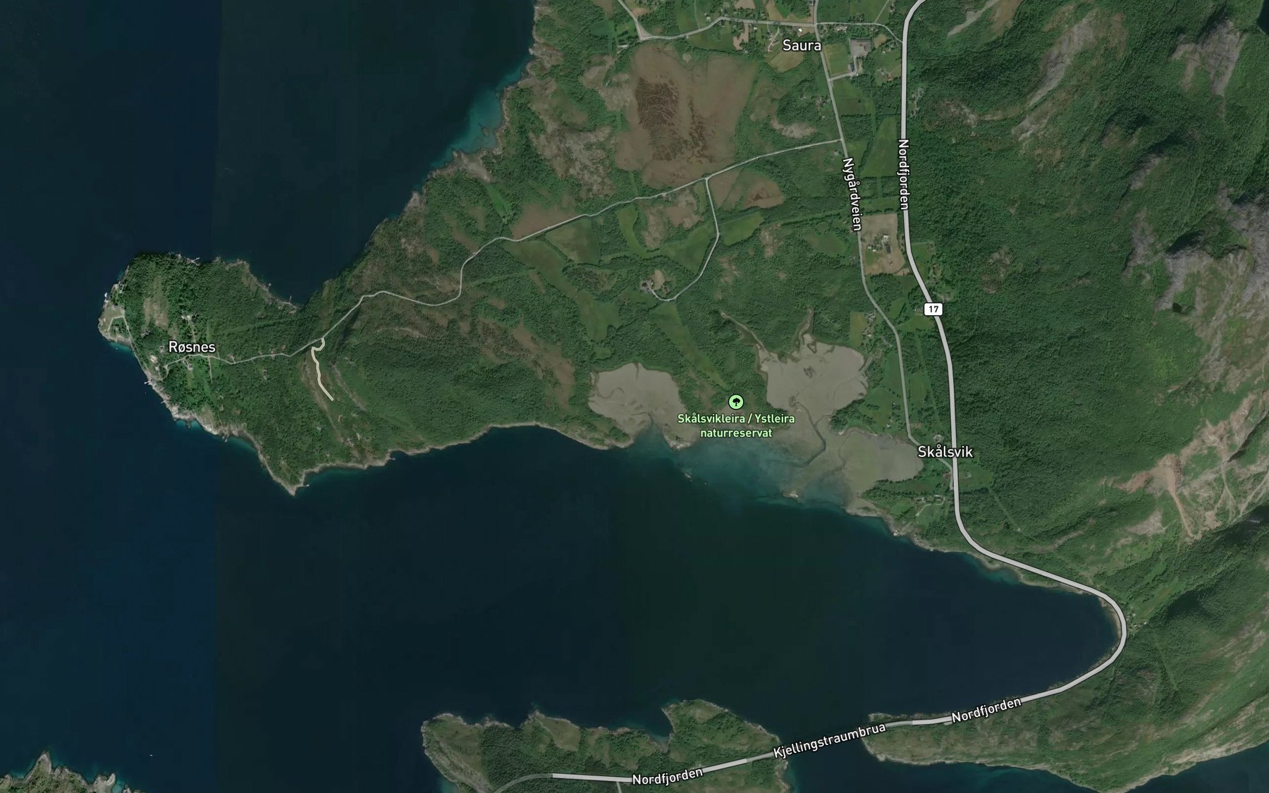 Satellite map of the Ystleira