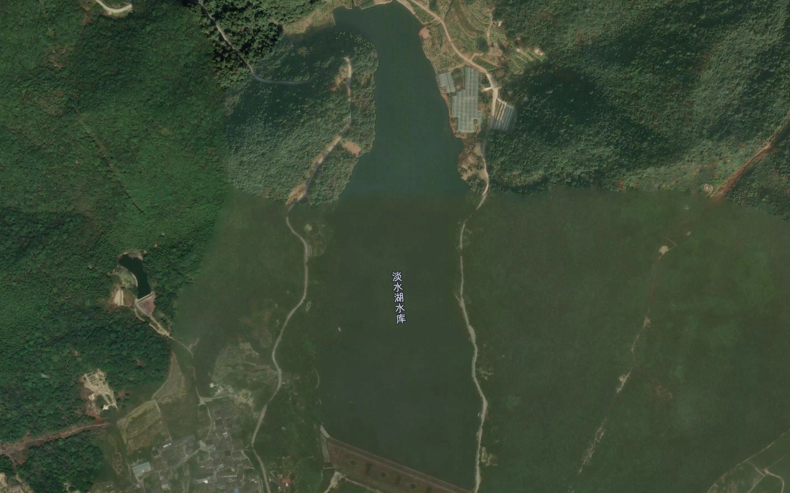 Danshui Hu