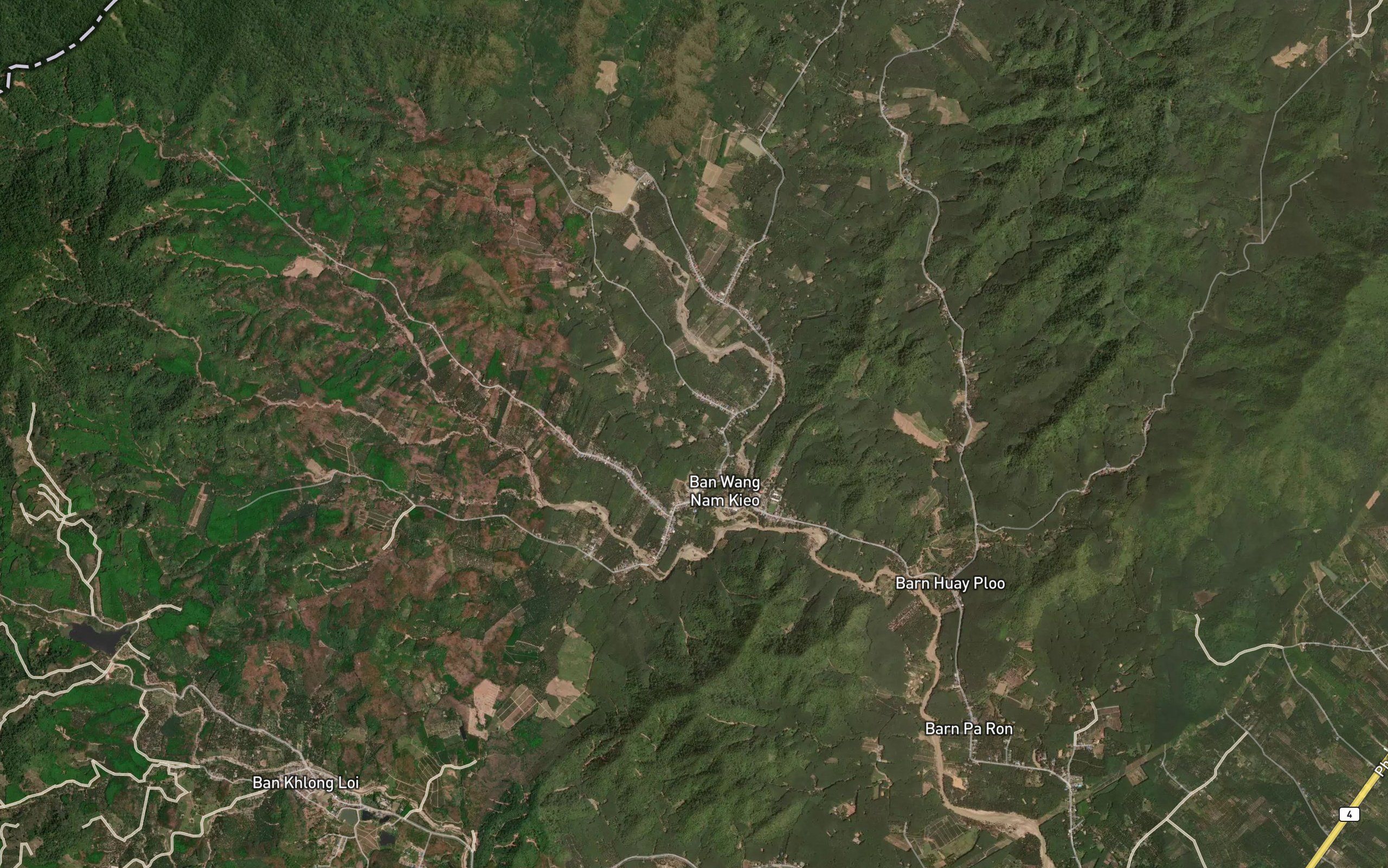 Sa Nam Ban Wang Nam Khiao