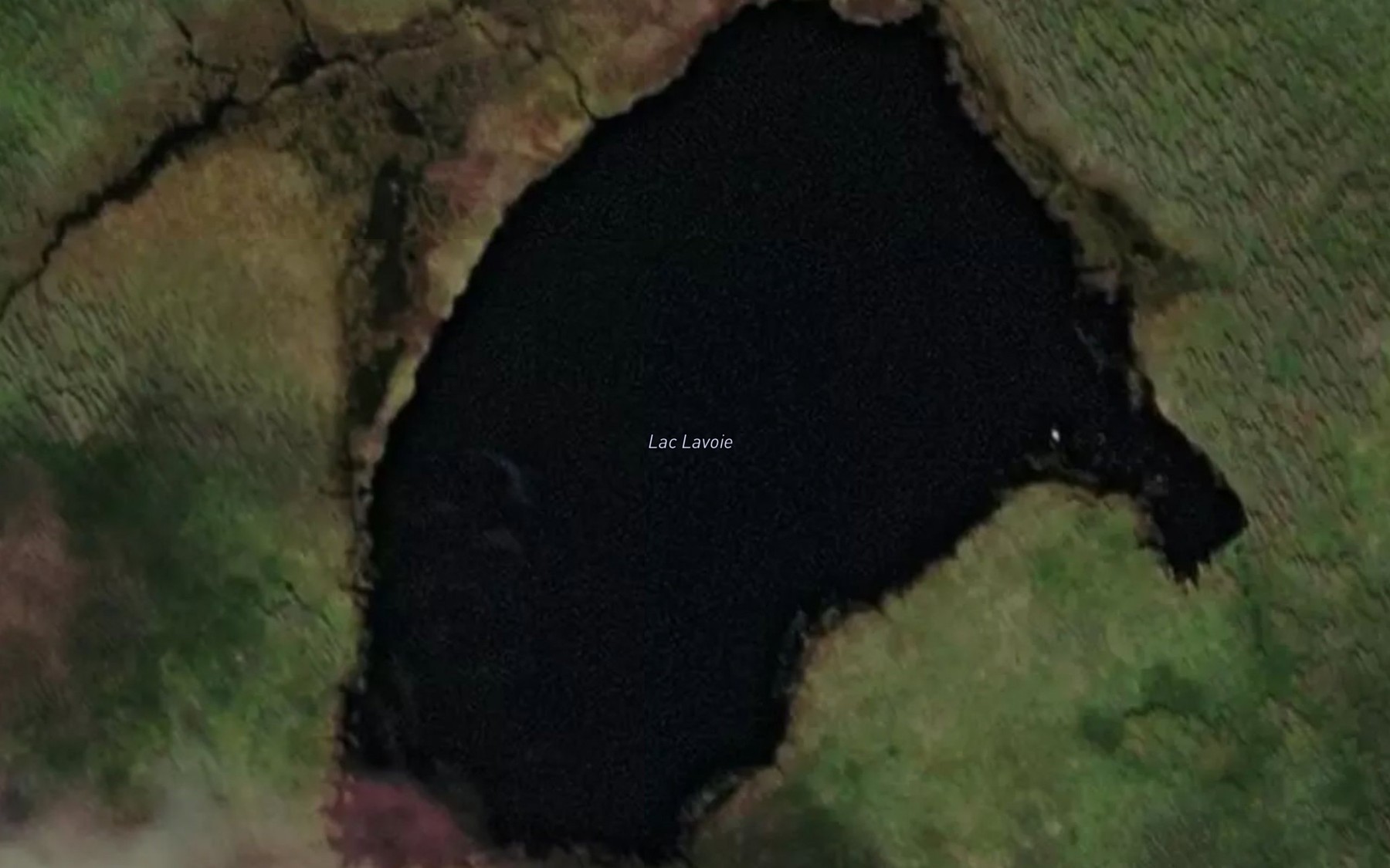 Satellite map of the Lac Lavoie