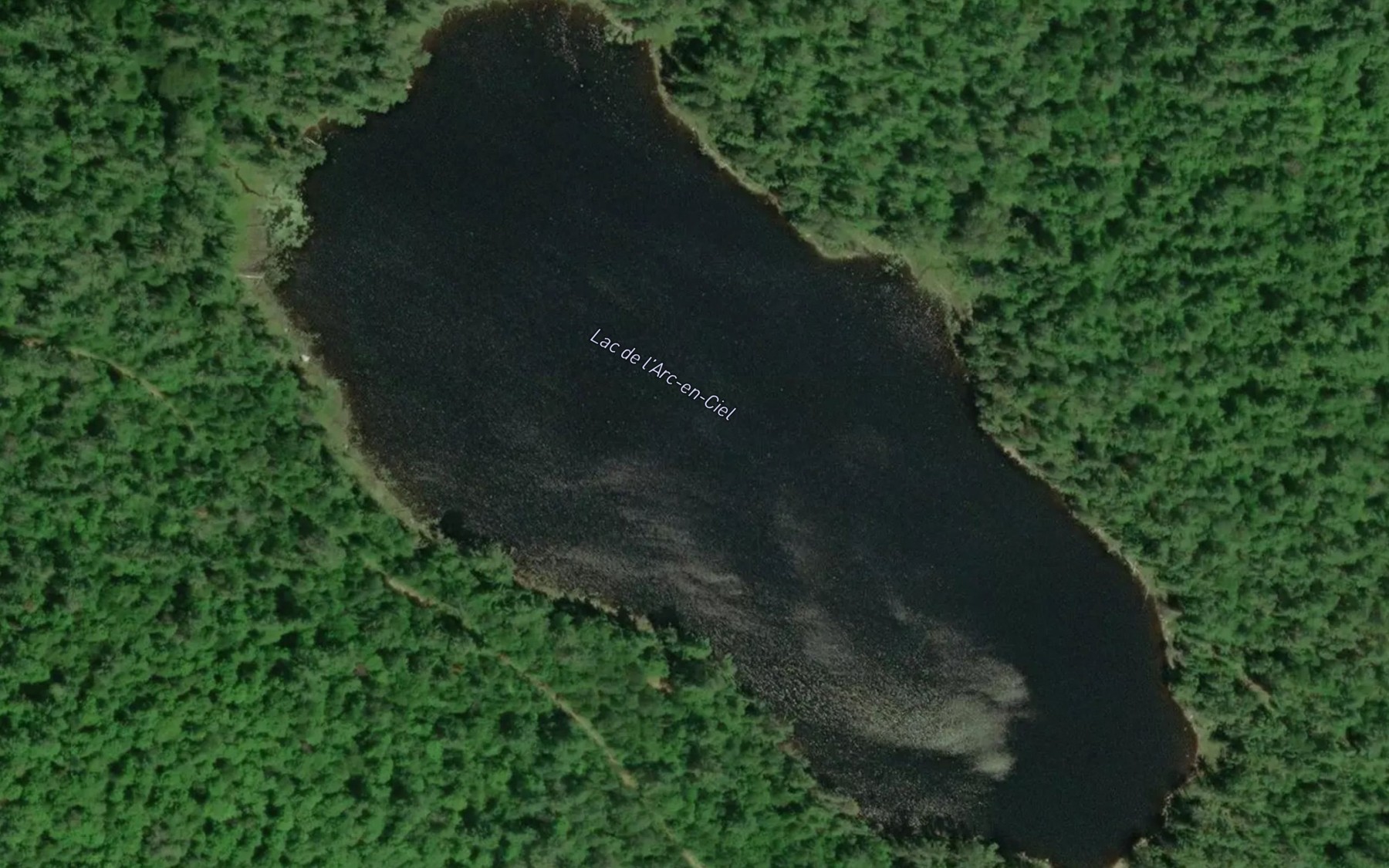 Satellite map of the Lac de l'Arc-en-Ciel