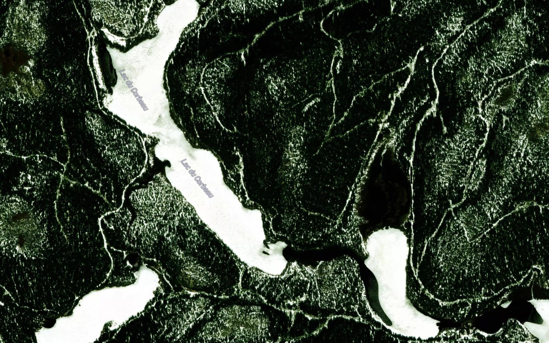 Satellite map of the Lacdu Corbeau