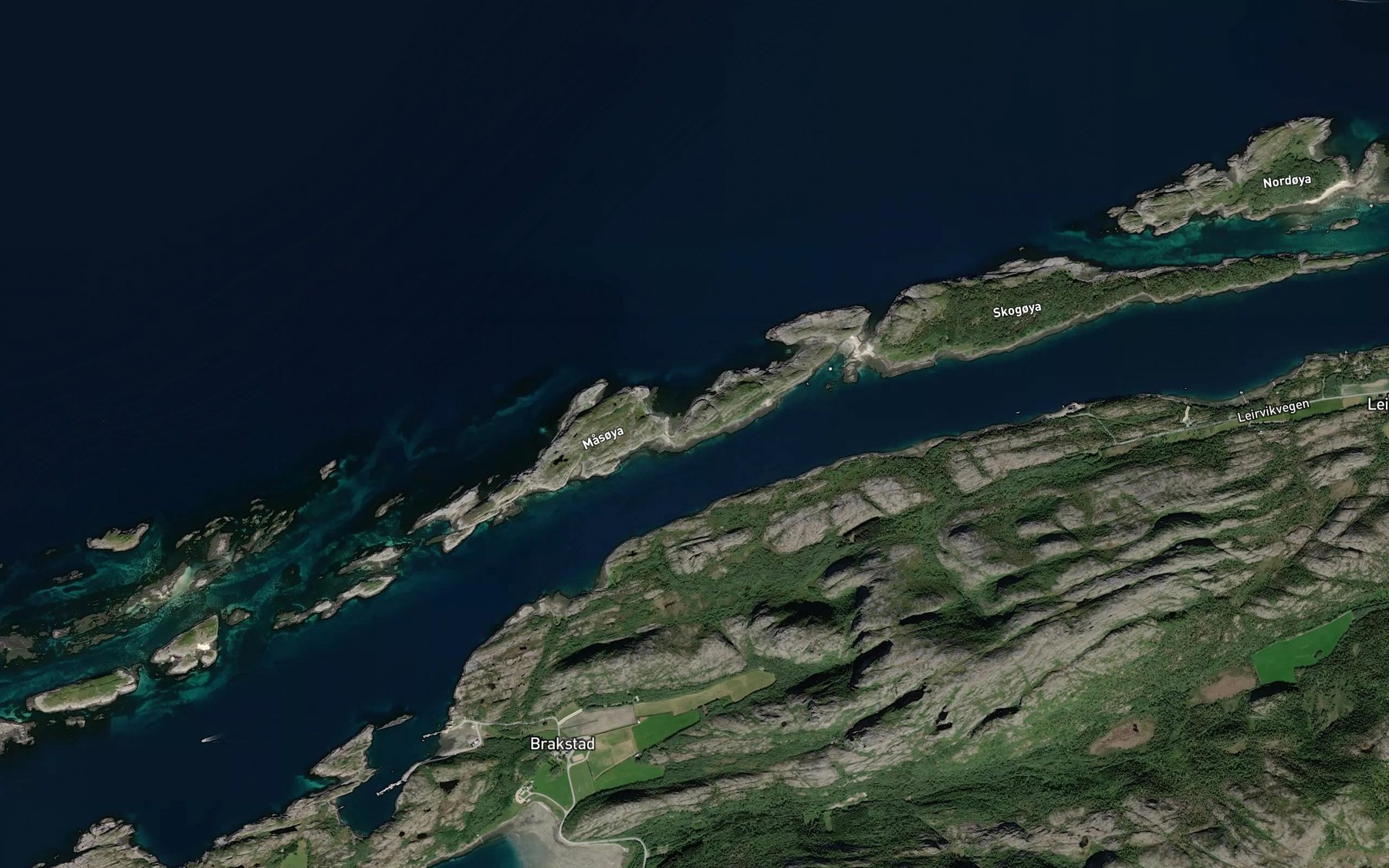 Satellite map of the Brakstadsundet