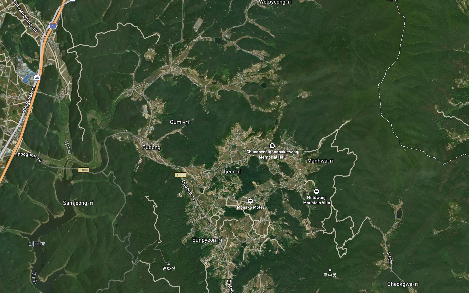 Satellite map of the Goraemot
