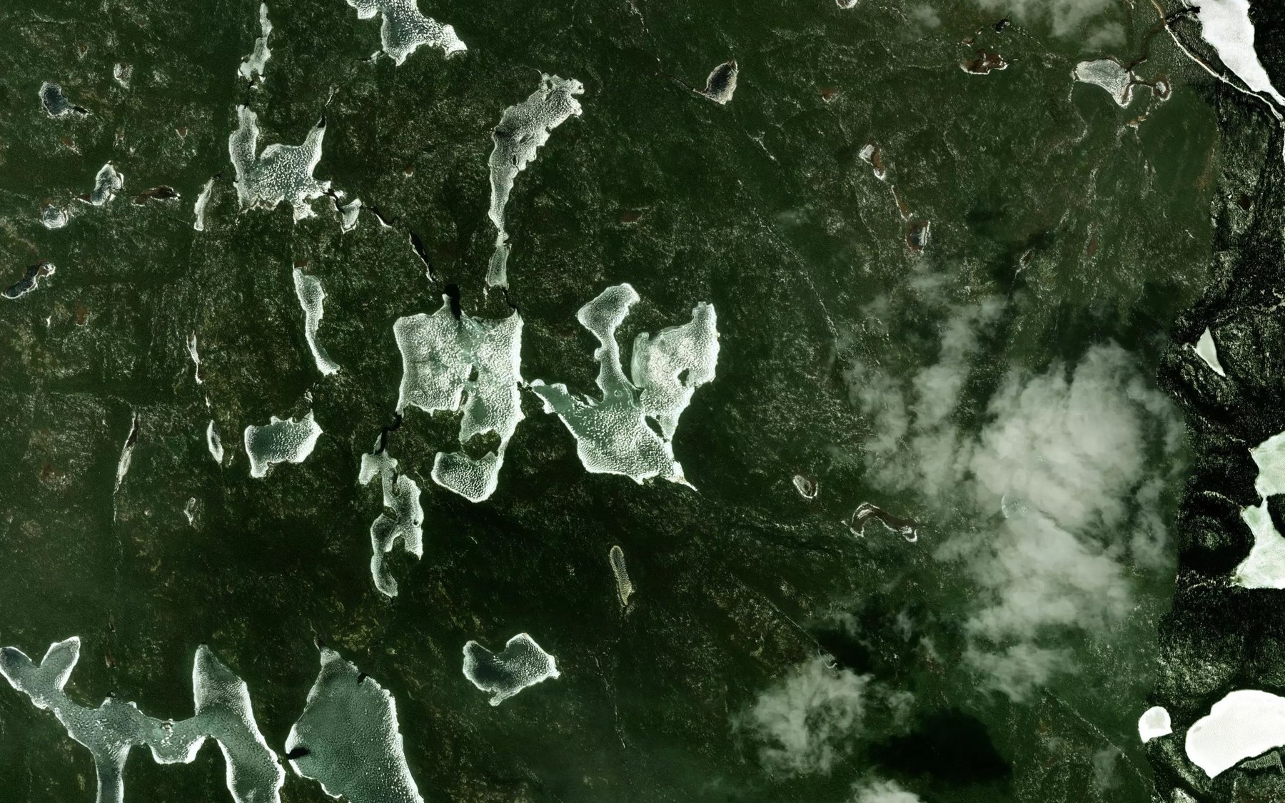Satellite map of the Lac Allard