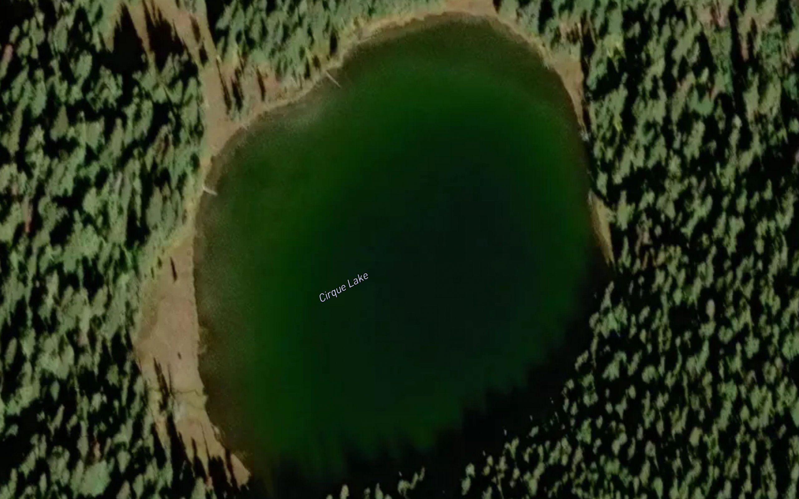 Cirque Lake