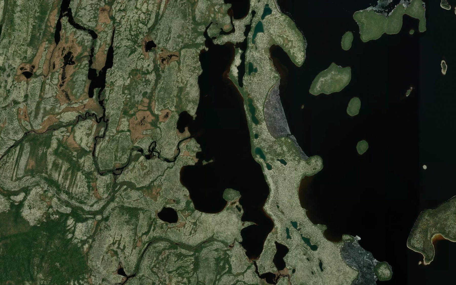 Satellite map of the Lac Kapitauakamat