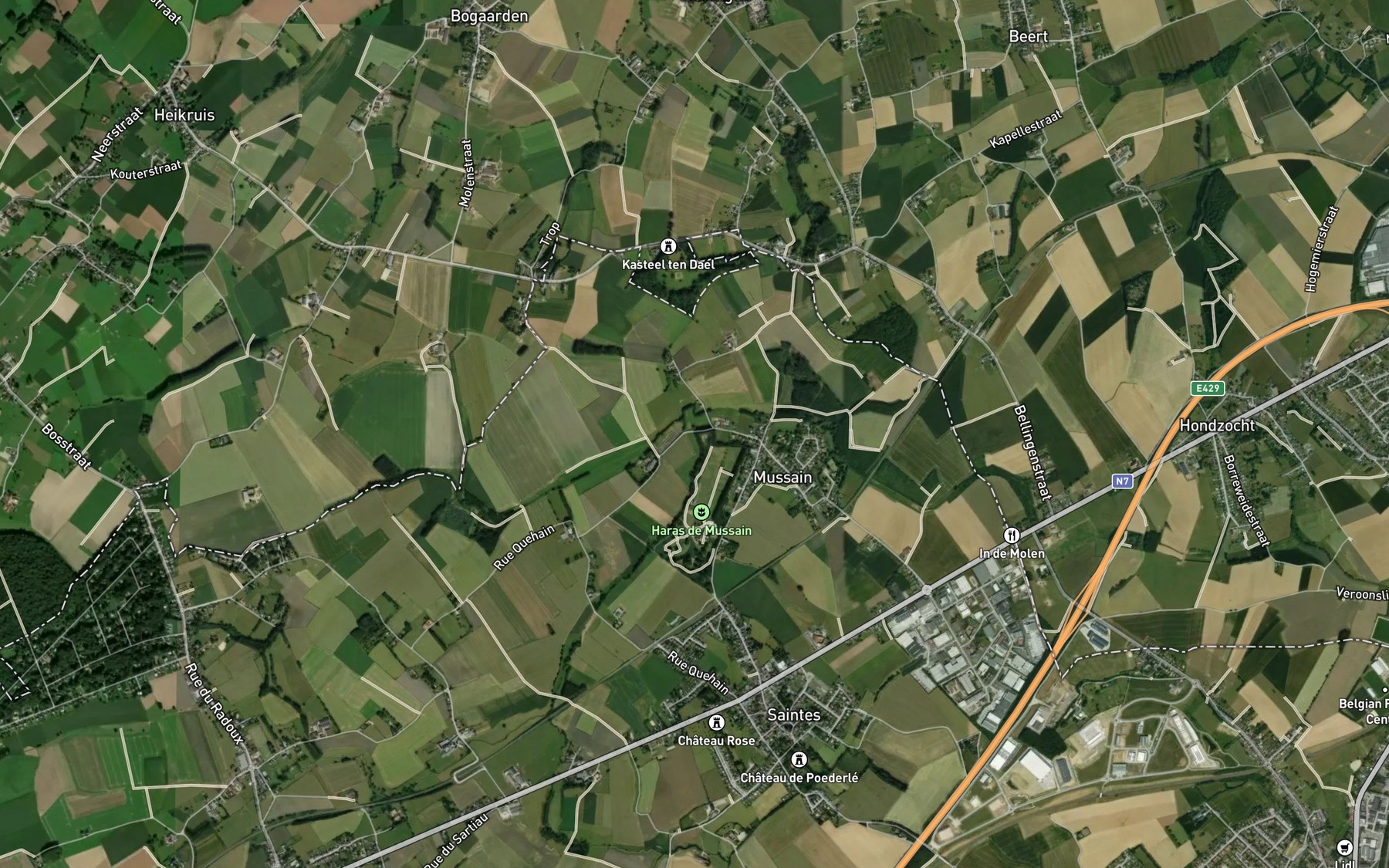 Satellite map of the Platain Bois