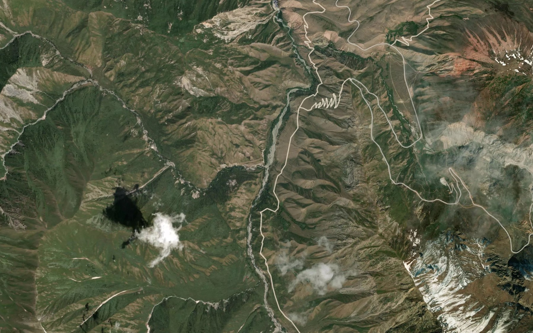 Satellite map of the Kongur-Debe