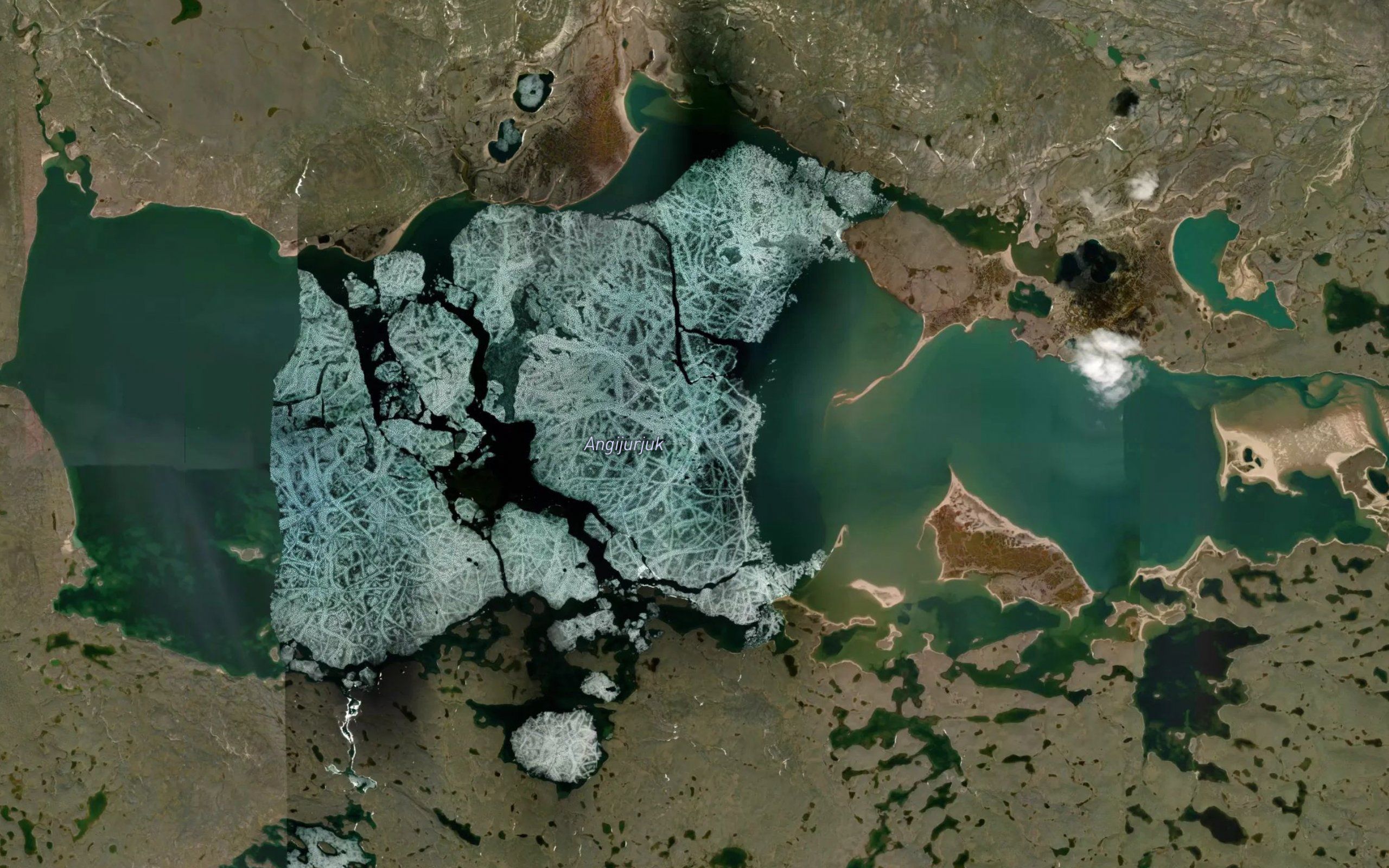 Angajurjualuk Lake