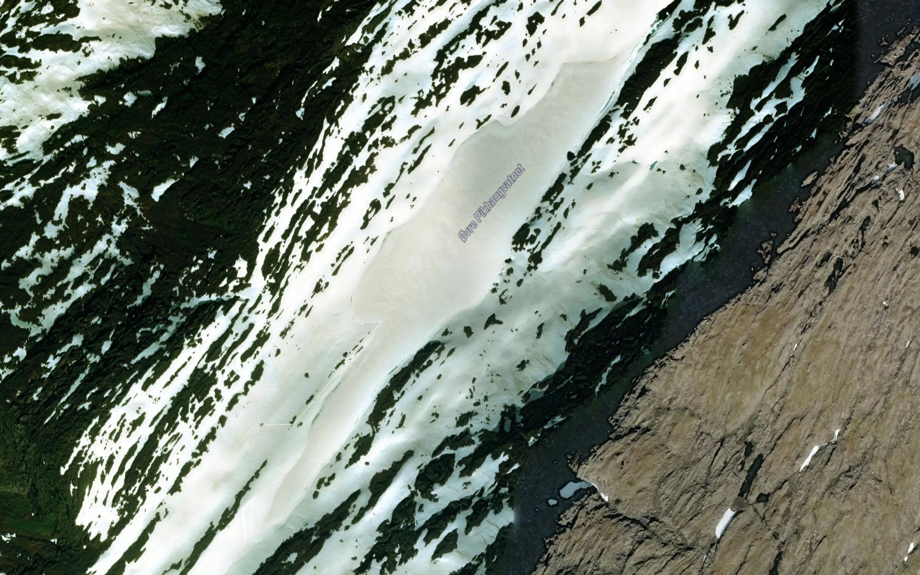 Satellite map of the Ovre Pikhaugvatnet