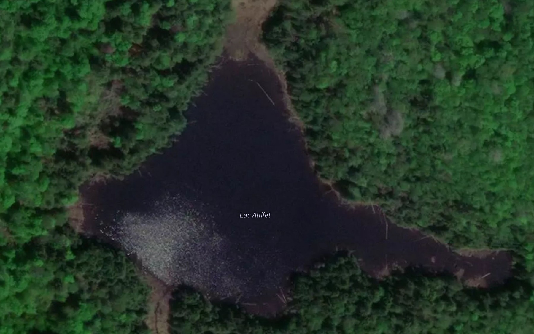 Satellite map of the Lac Attifet