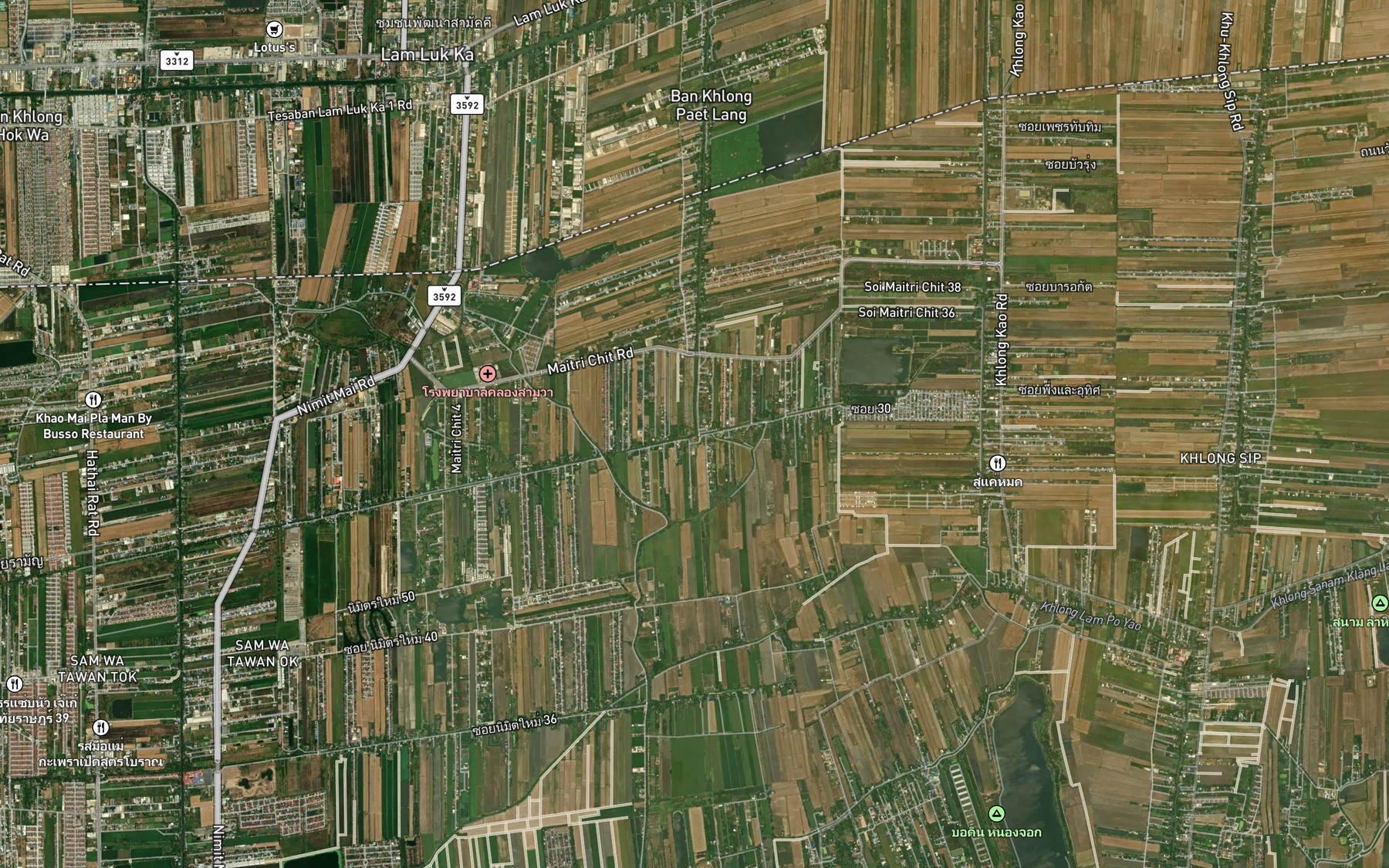 Satellite map of the Khlong Paet