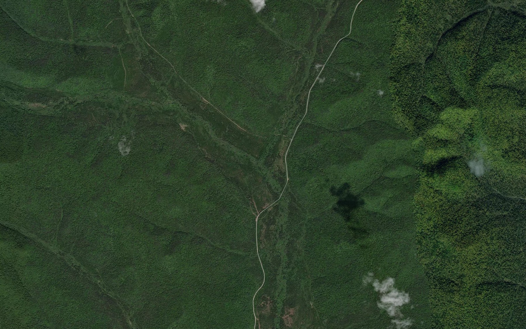Satellite map of the Oktikan