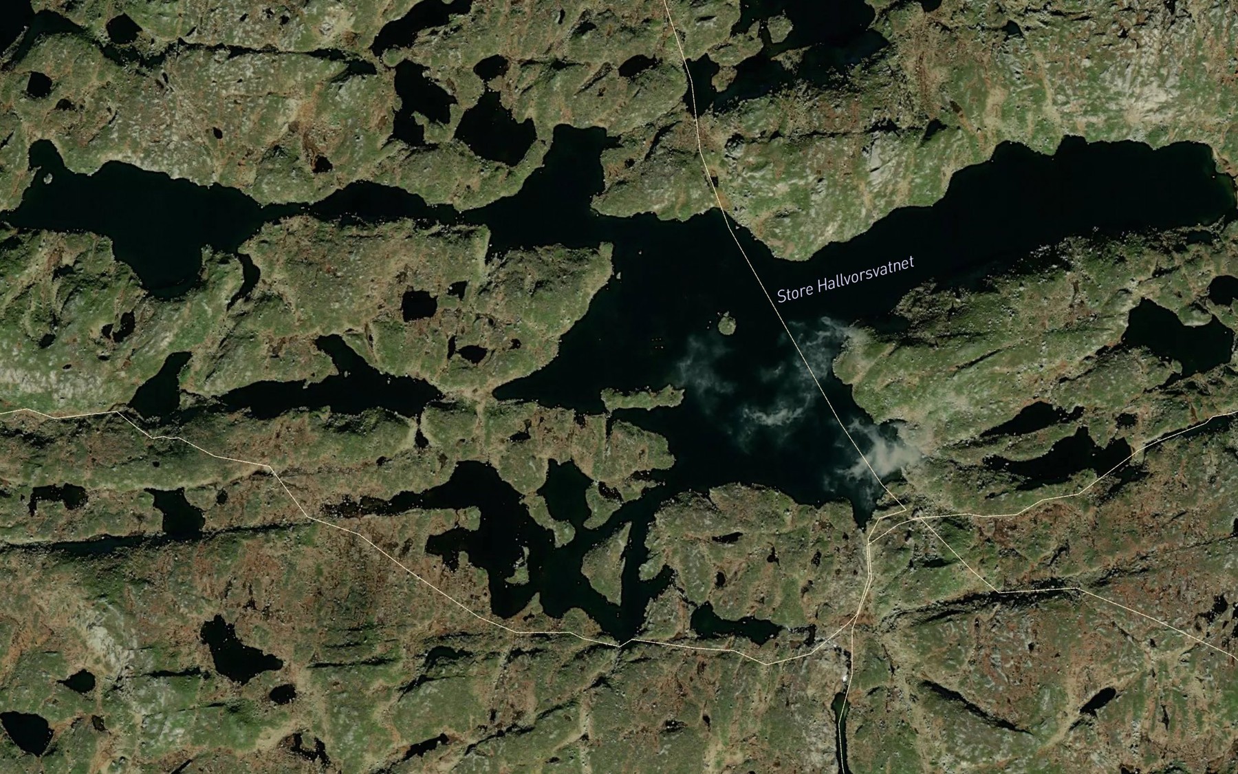 Satellite map of the Store Hallvorsvatnet