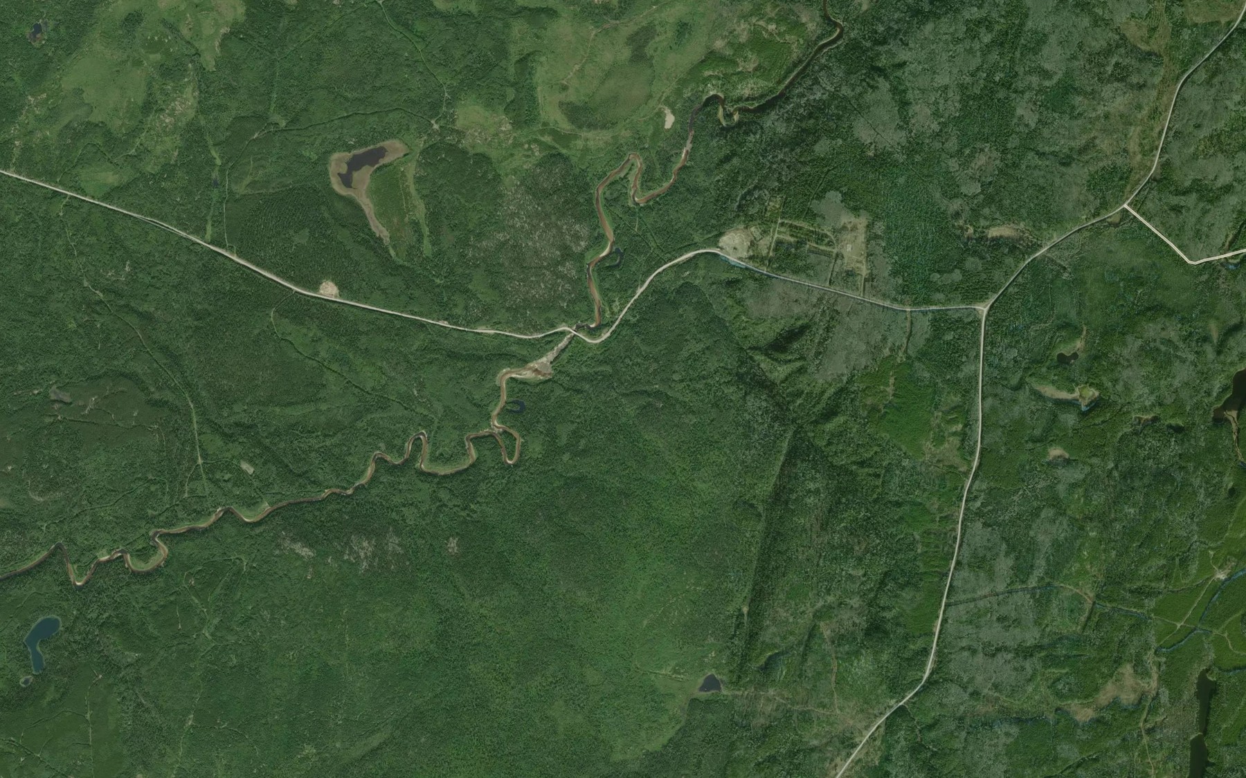 Satellite map of the Everest Creek