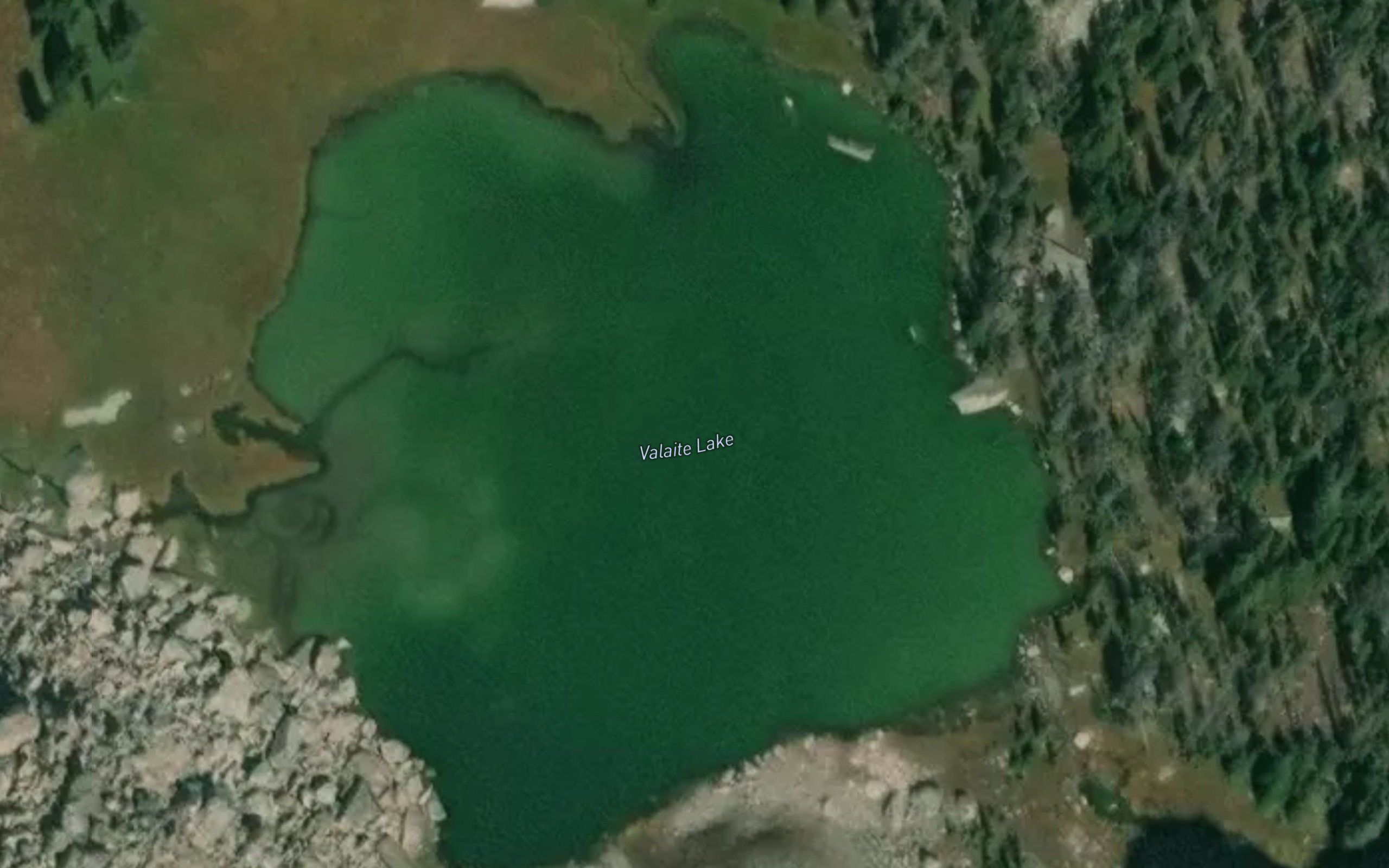 Valaite Lake