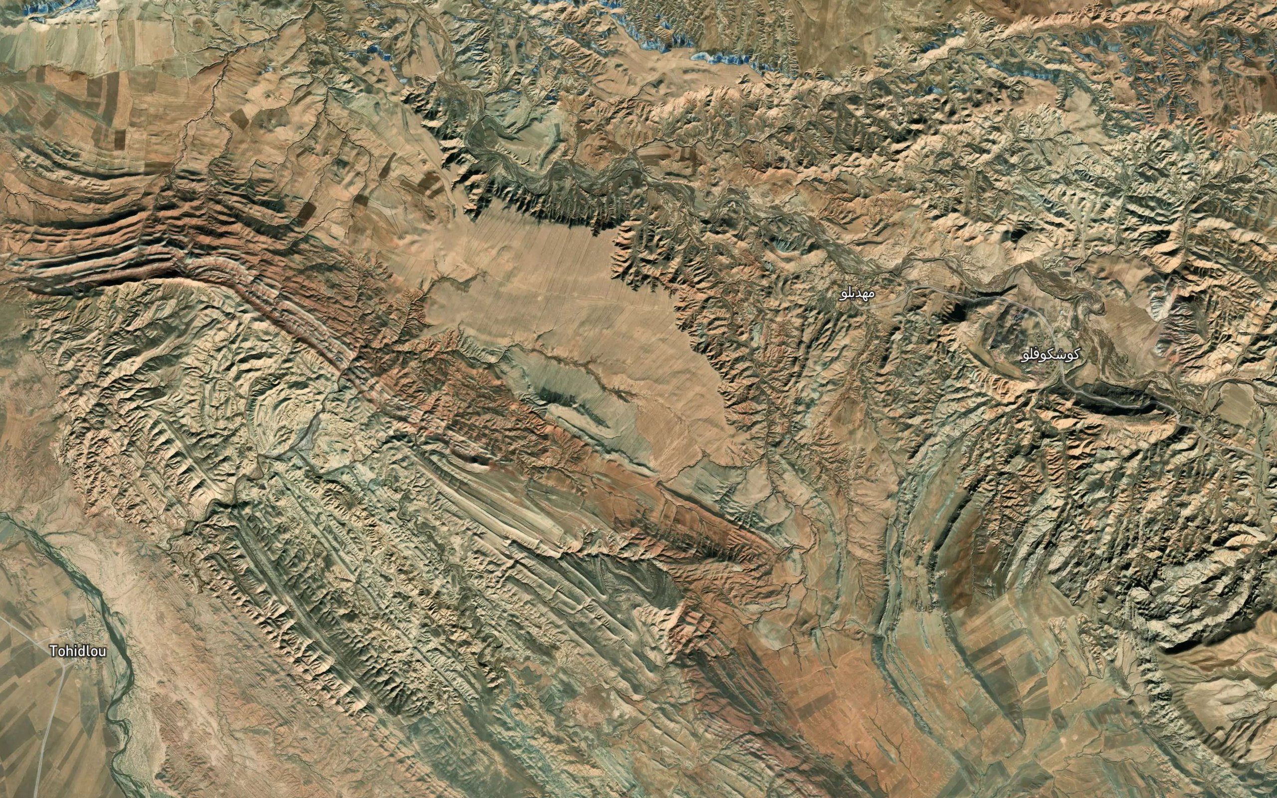 Cheshmeh-ye Qarah Arakhchin Ayaqeh Darreh