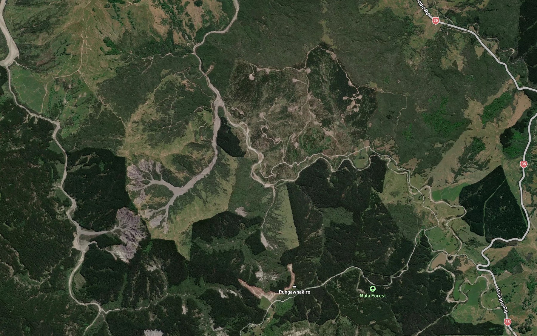 Satellite map of the Mangaeha Stream