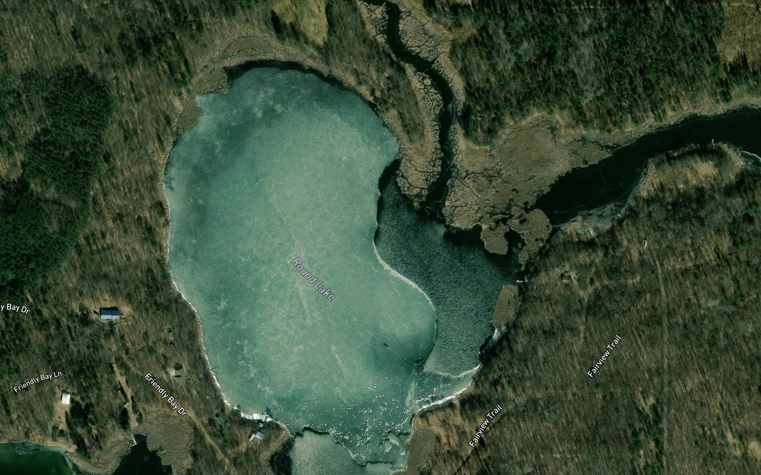Round Lake