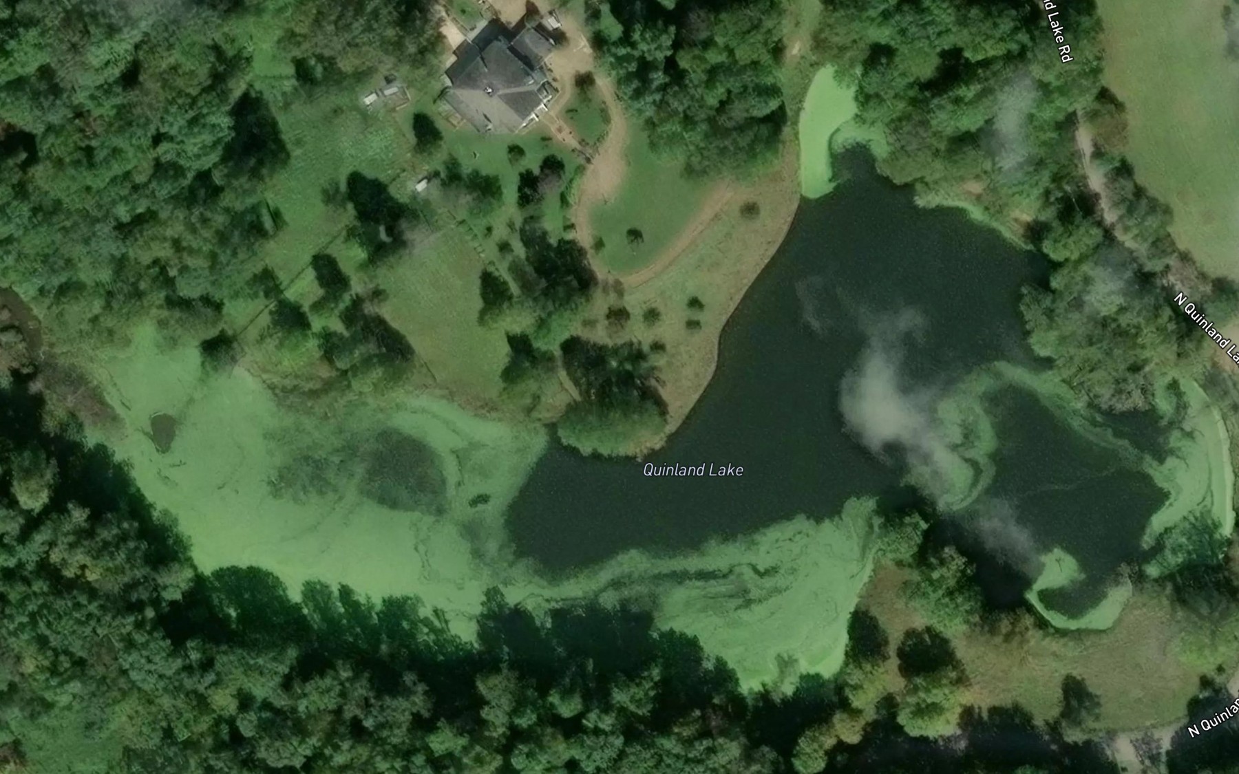 Satellite map of the Quinland Lake