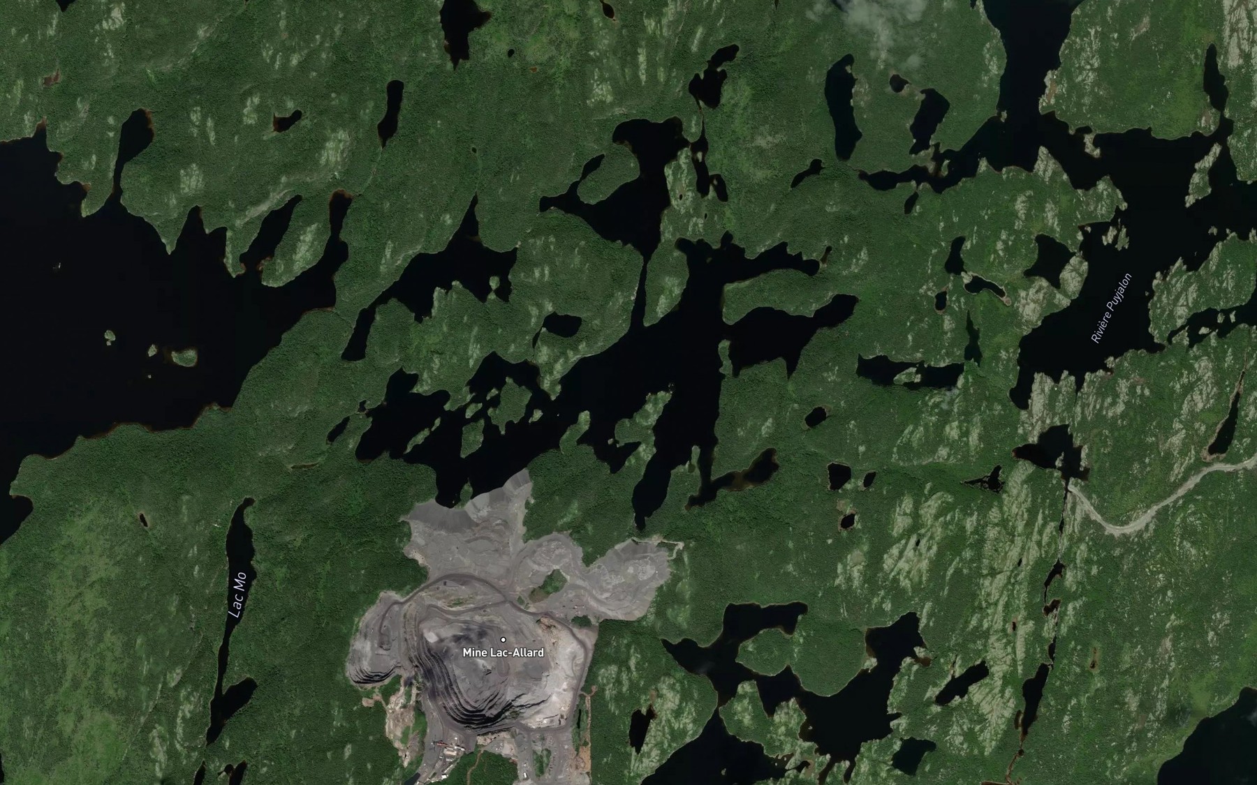 Satellite map of the Lac Petit Pas