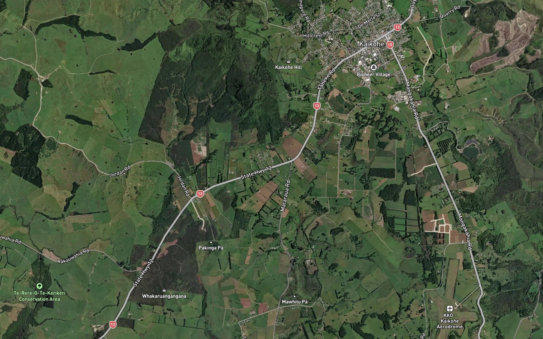 Satellite map of the Waikaka Stream