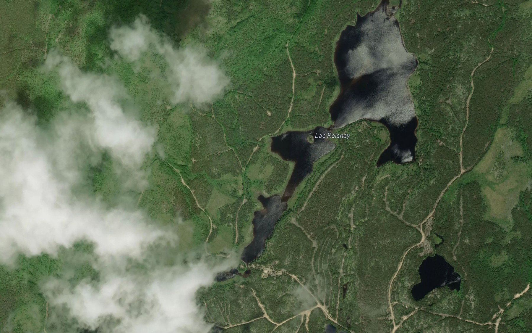 Satellite map of the Lac Roisnay