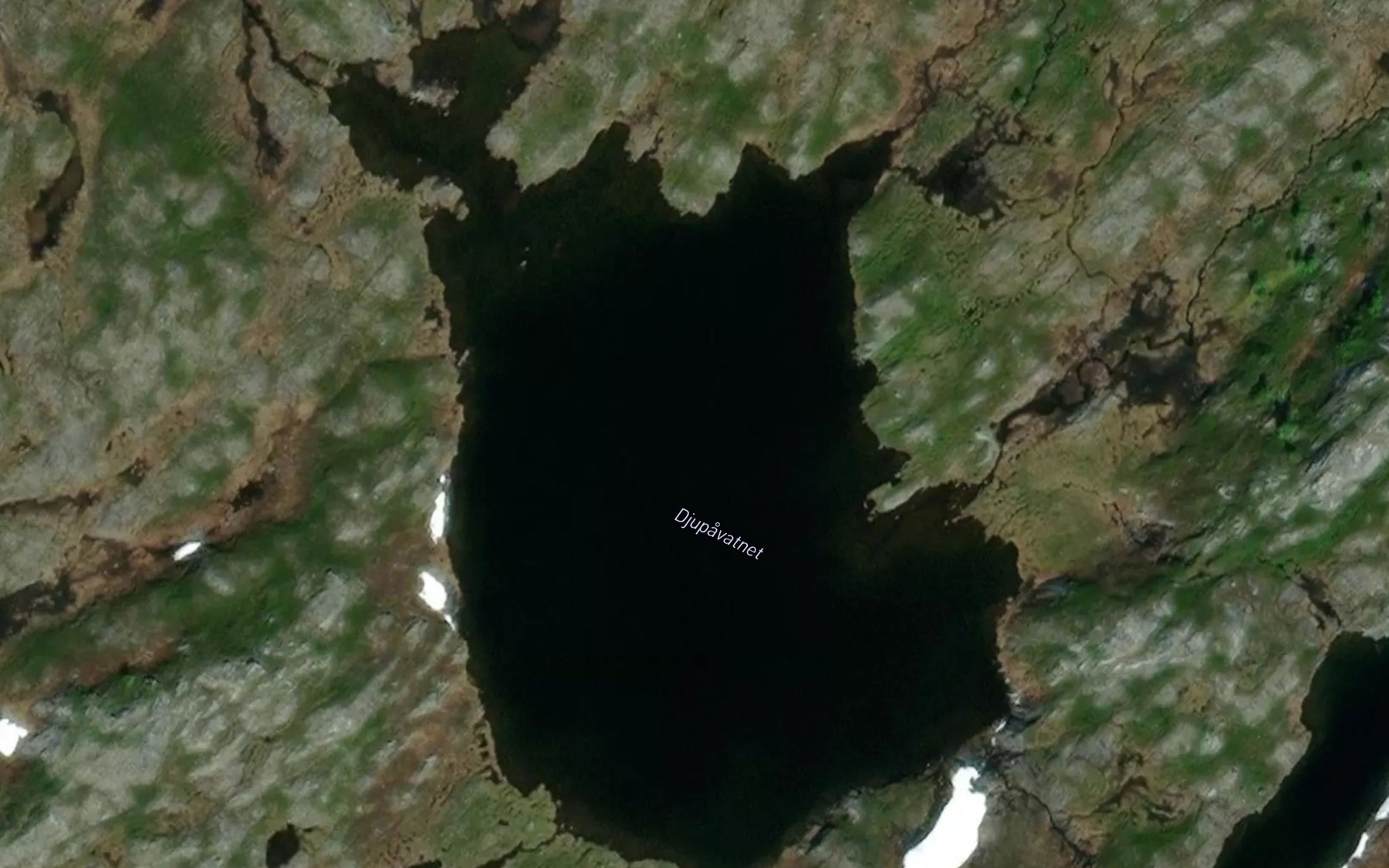 Satellite map of the Djupavatnet