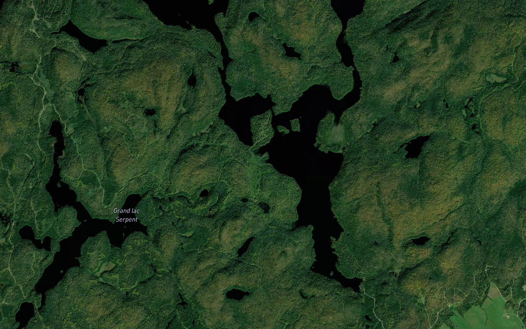 Satellite map of the Petite passe du Foster