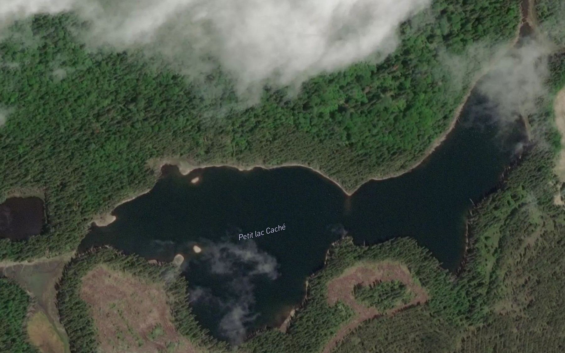 Satellite map of the Petit lac Cache