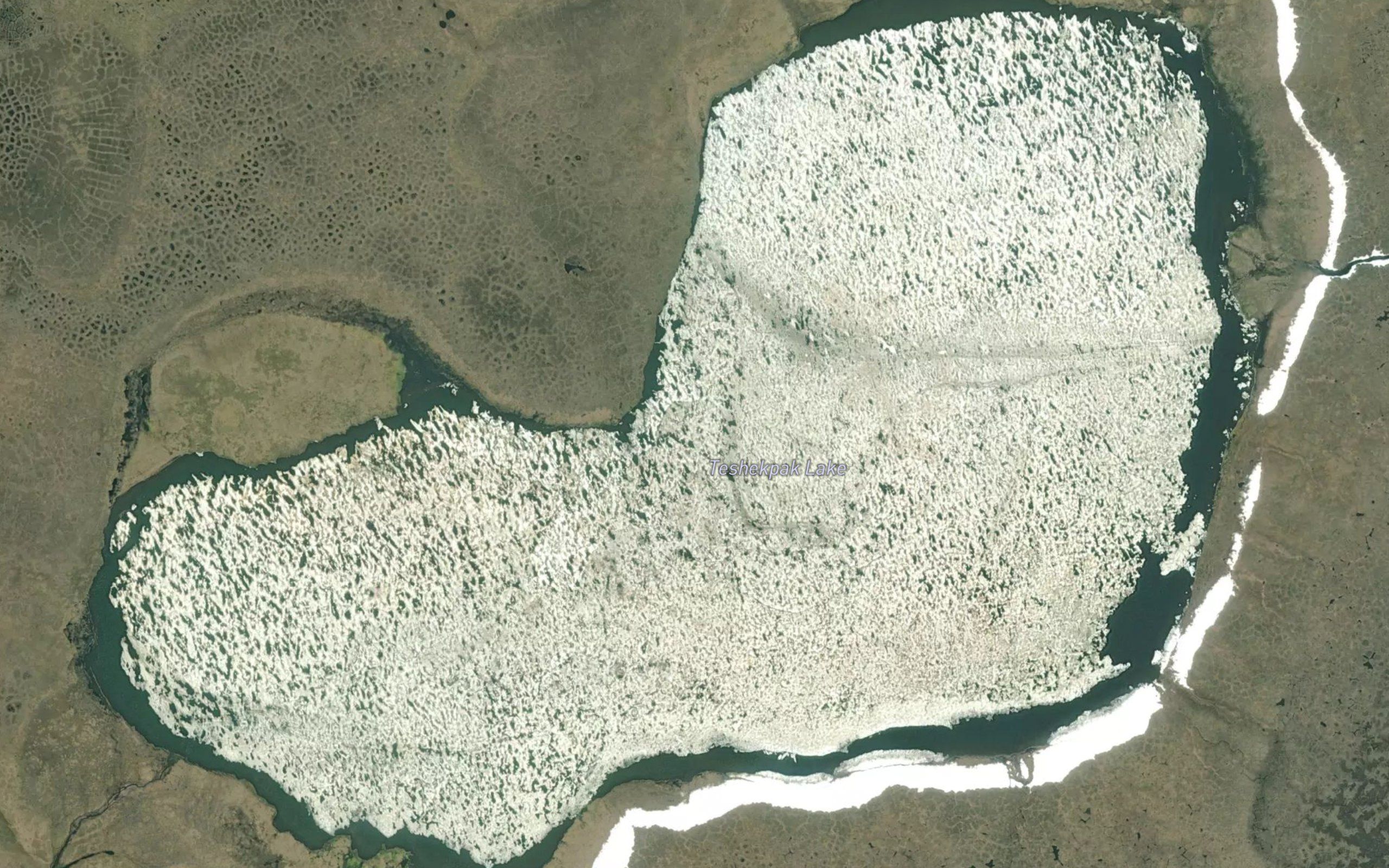 Teshekpak Lake