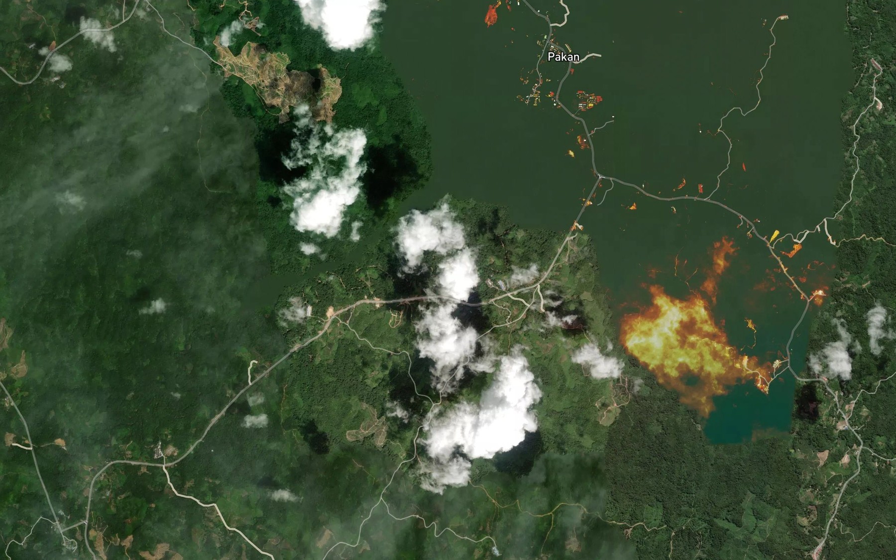Satellite map of the Sungai Lium
