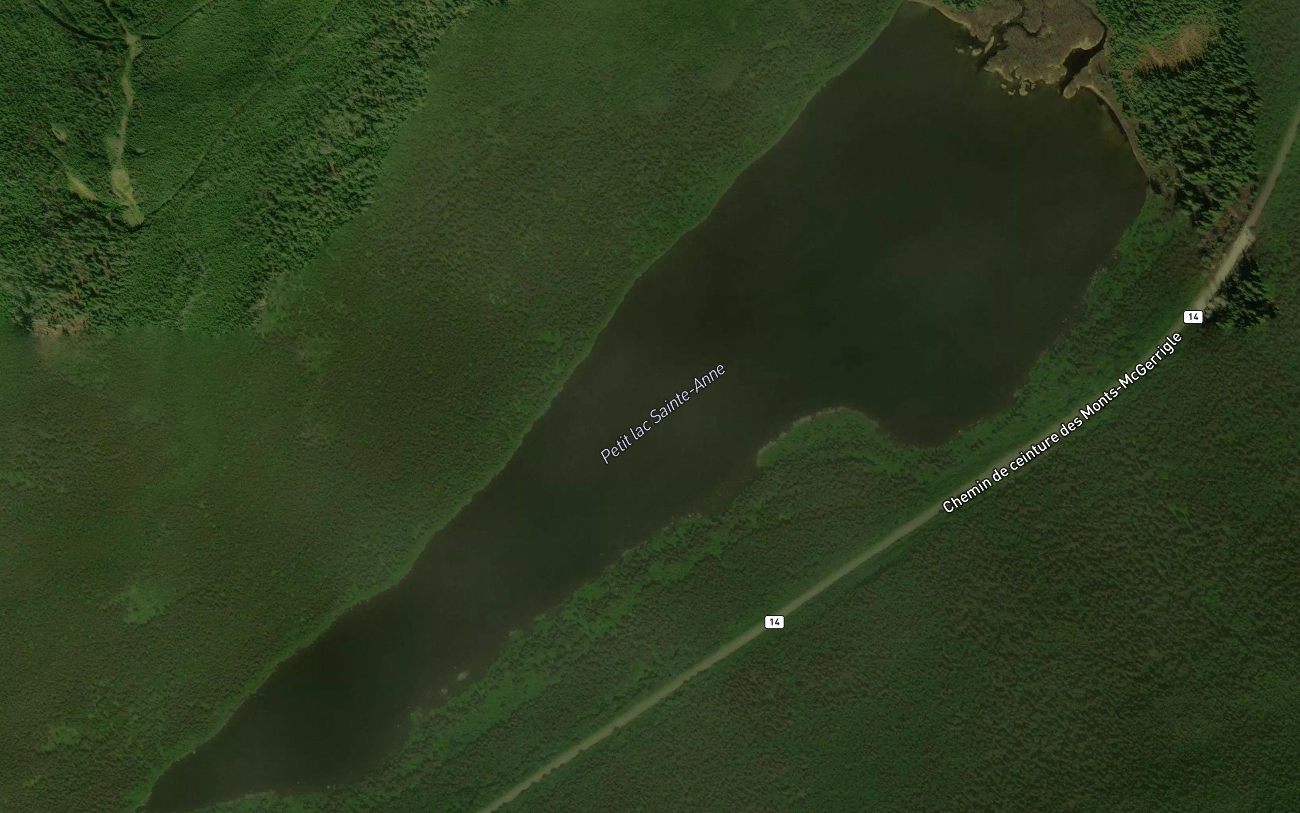 Petit lac Sainte-Anne