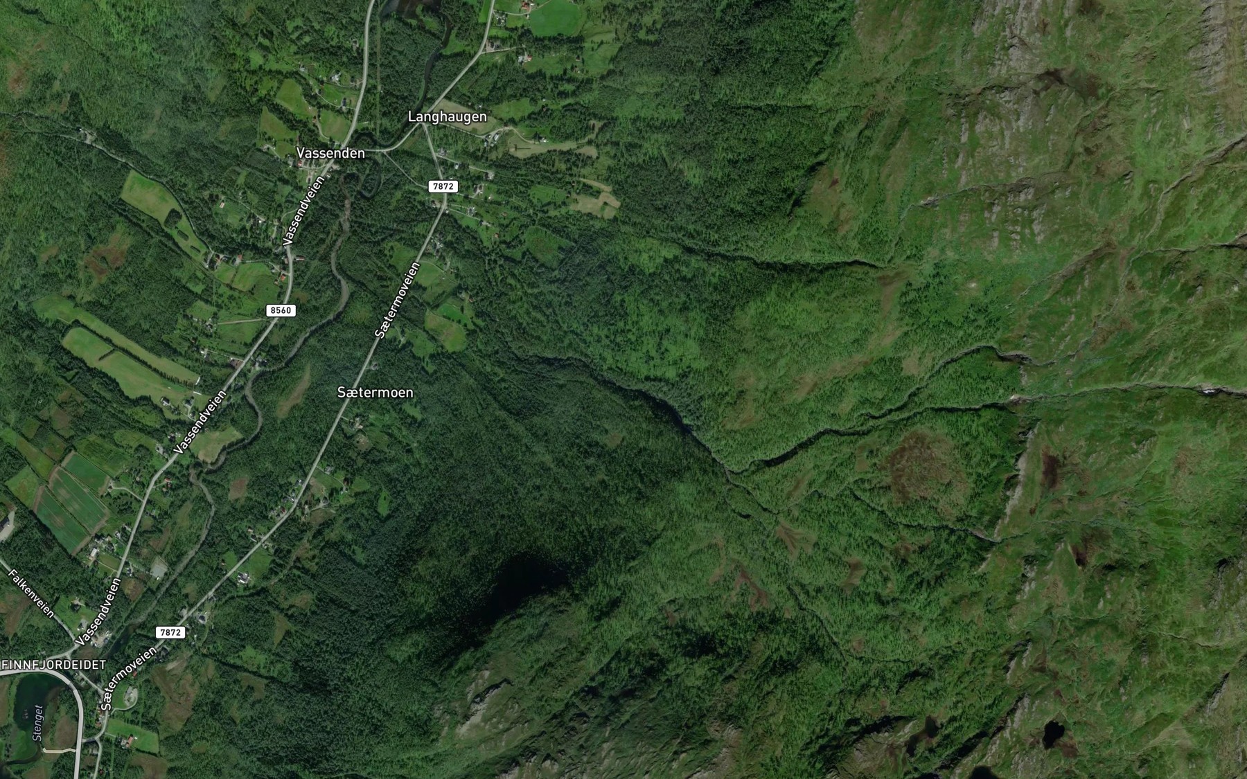 Satellite map of the Trollelva