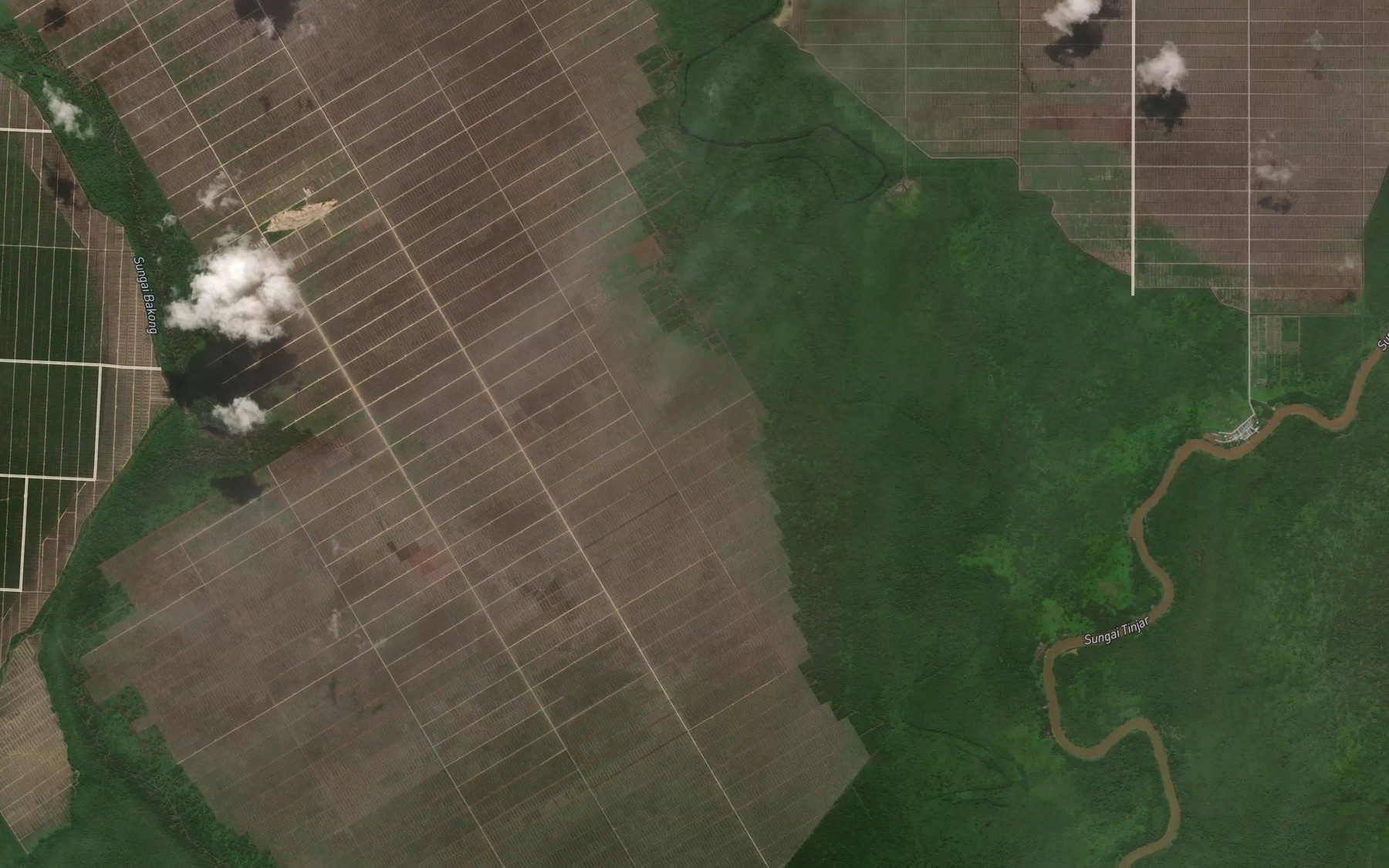 Satellite map of the Sungai Peta
