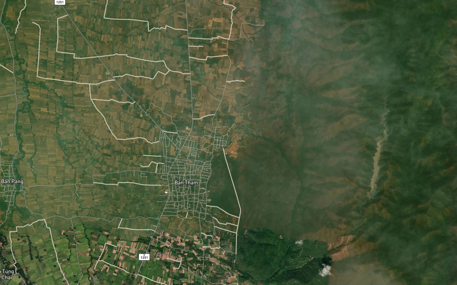 Satellite map of the Ang Kep Nam Ban San Sai