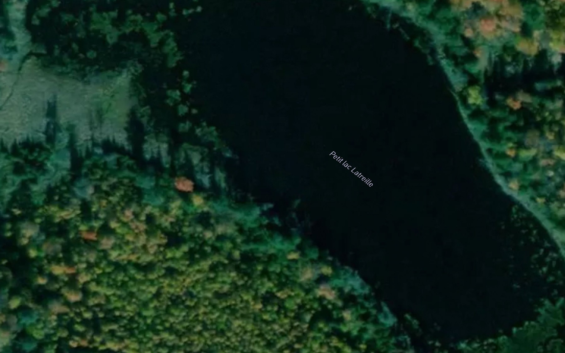 Satellite map of the Petit lac Latreille