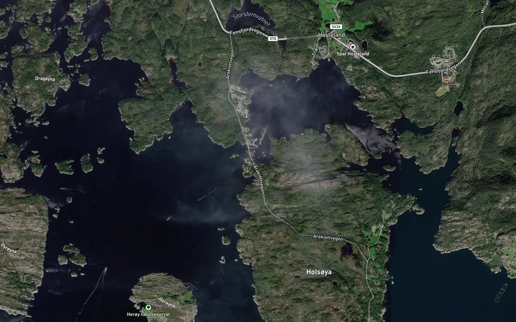 Satellite map of the Smavikane