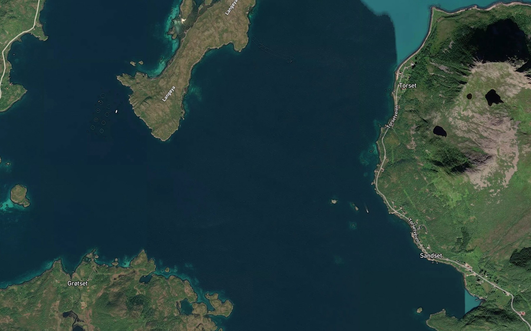 Satellite map of the Auenfjorden
