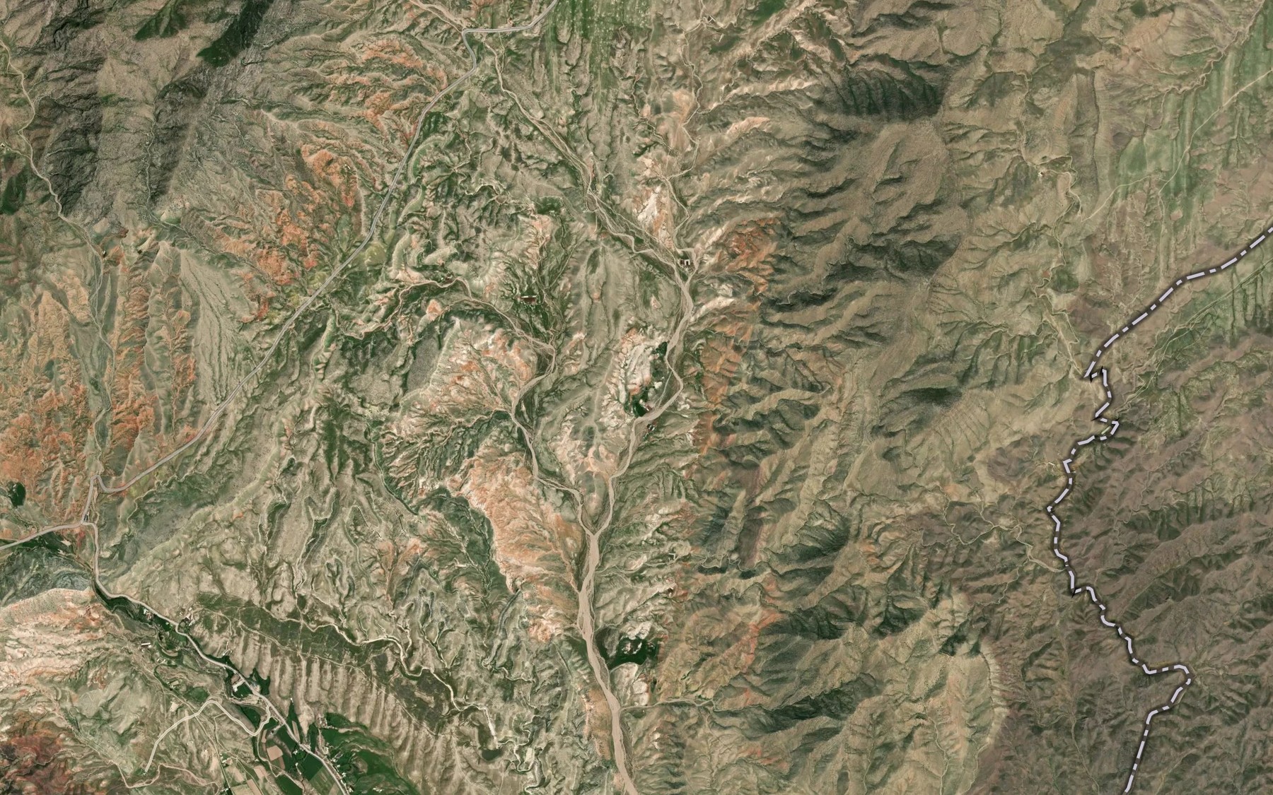 Satellite map of the Rodnik Kuyukmazar