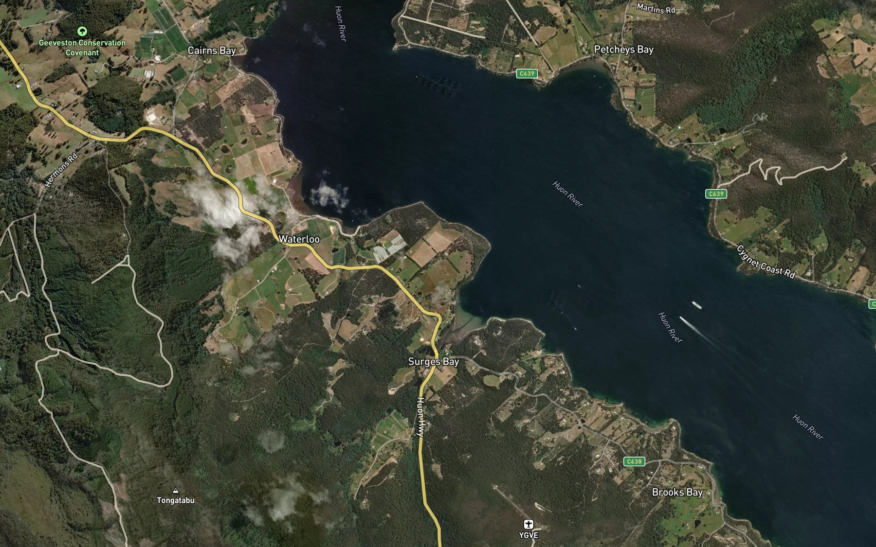 Satellite map of the Surges Bay