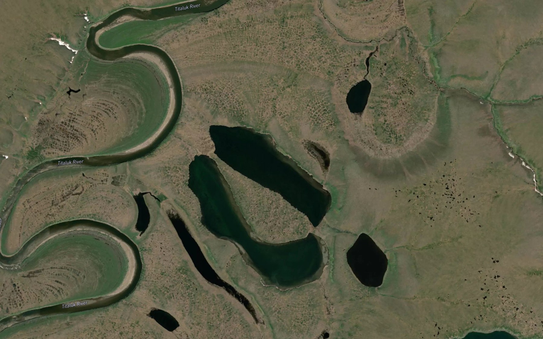 Satellite map of the Oumalik Lake