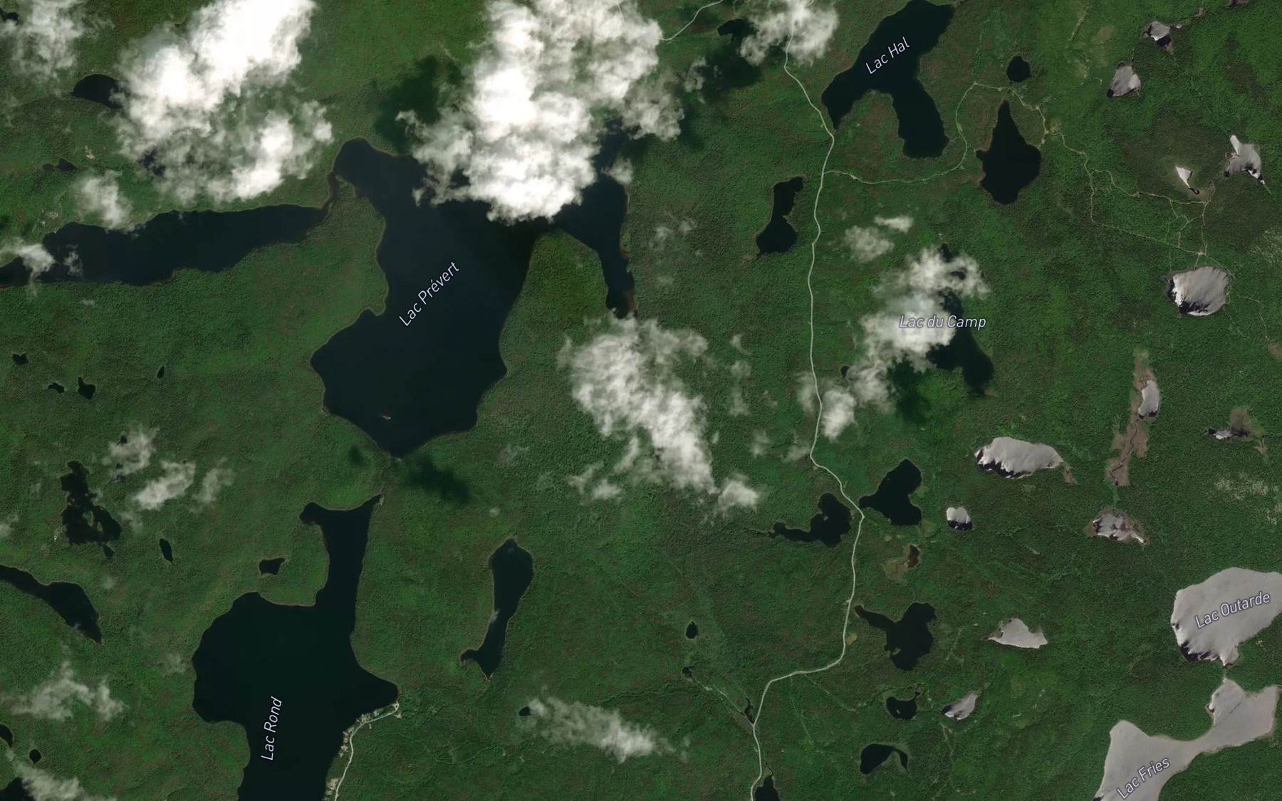 Satellite map of the Baie des Loups