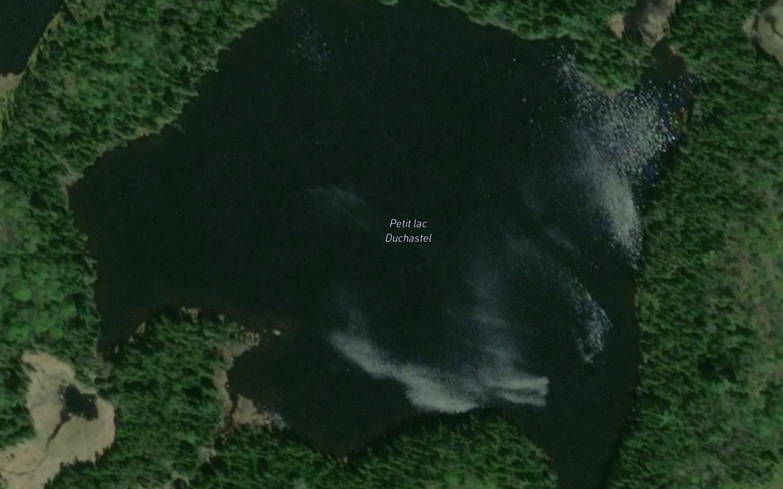 Petit lac Duchastel